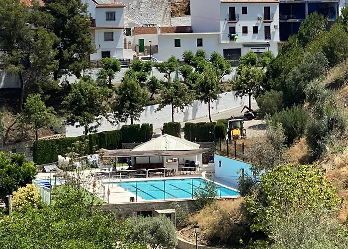 Casa Miguel - 3 Beautiful Availabe Apartment Sayalonga