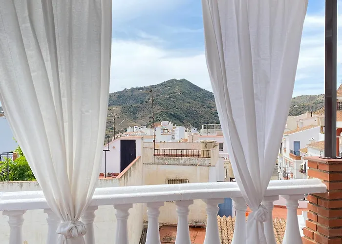 Casa Miguel - 3 Beautiful Availabe Sayalonga